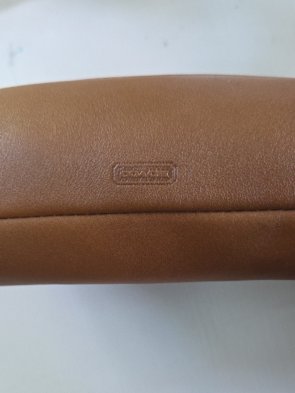 COACH British Tan Vintage Cosmetic Leather Zip Case 1990's - Picture 5 of 10